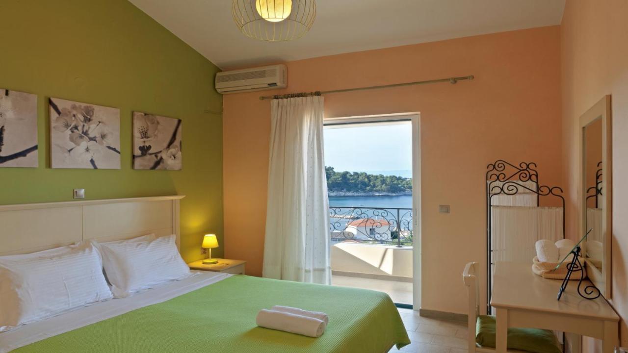 Elaia Boutique Apartments ガイオス エクステリア 写真