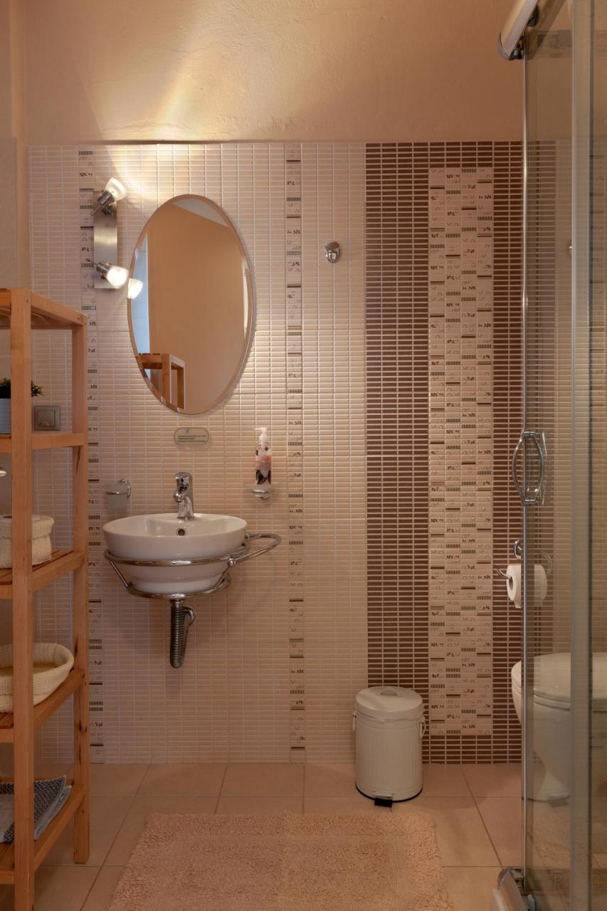 Elaia Boutique Apartments ガイオス エクステリア 写真