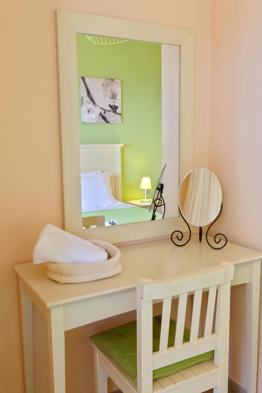Elaia Boutique Apartments ガイオス エクステリア 写真